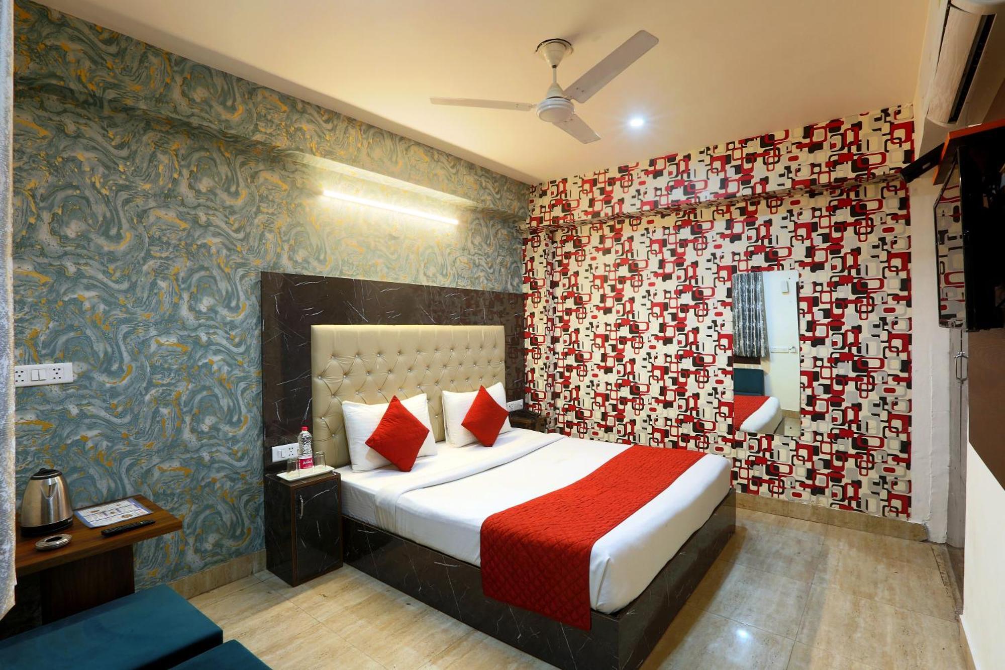Hotel Ark Wood At Airport New Delhi Eksteriør billede