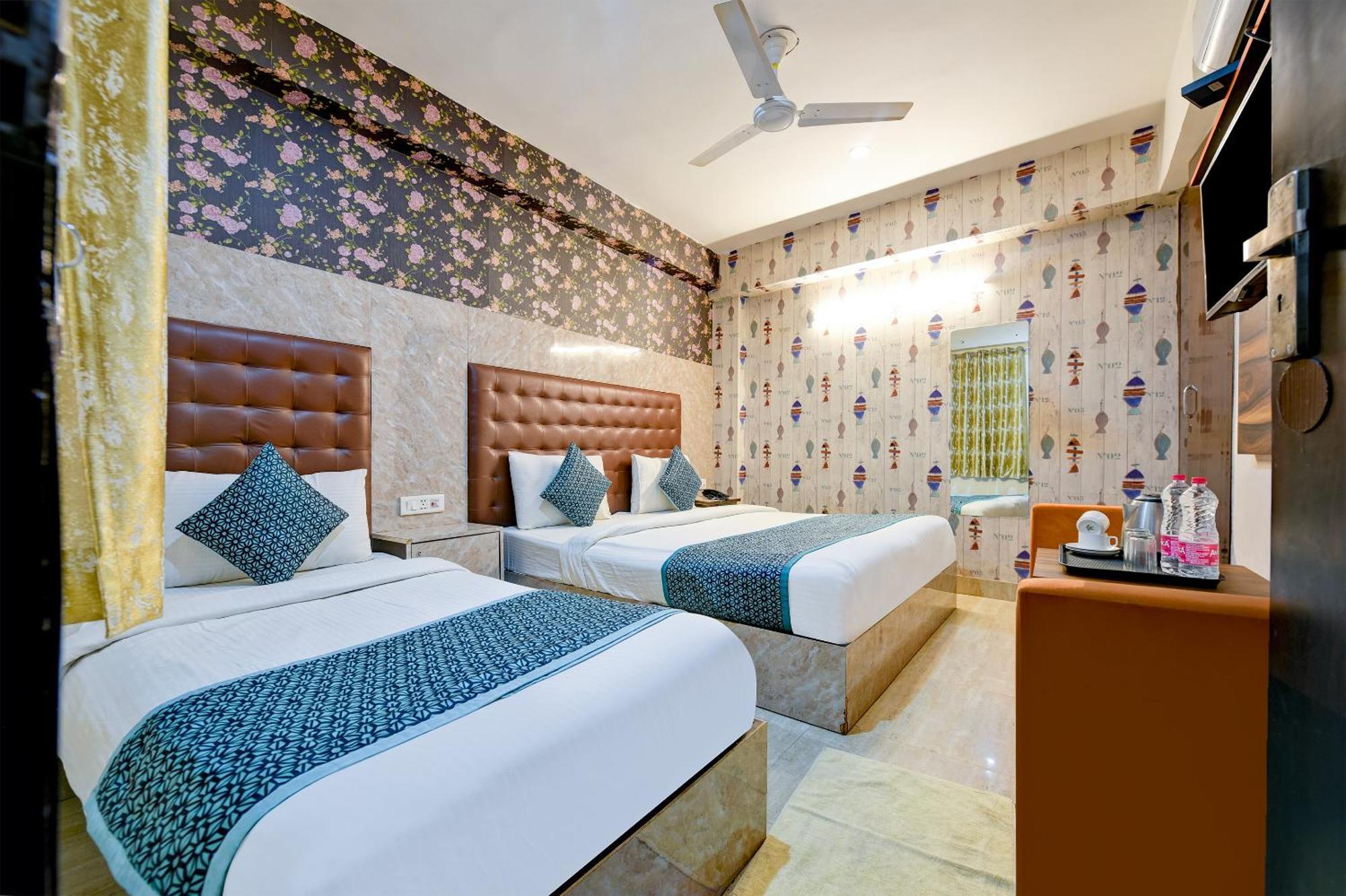 Hotel Ark Wood At Airport New Delhi Eksteriør billede