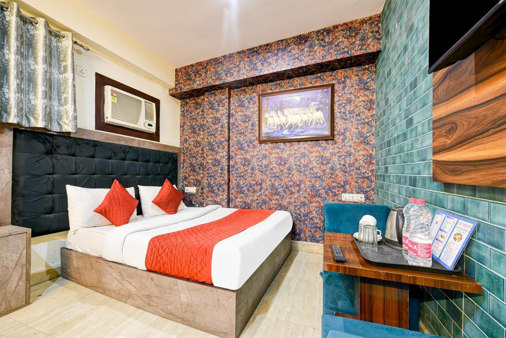 Hotel Ark Wood At Airport New Delhi Eksteriør billede