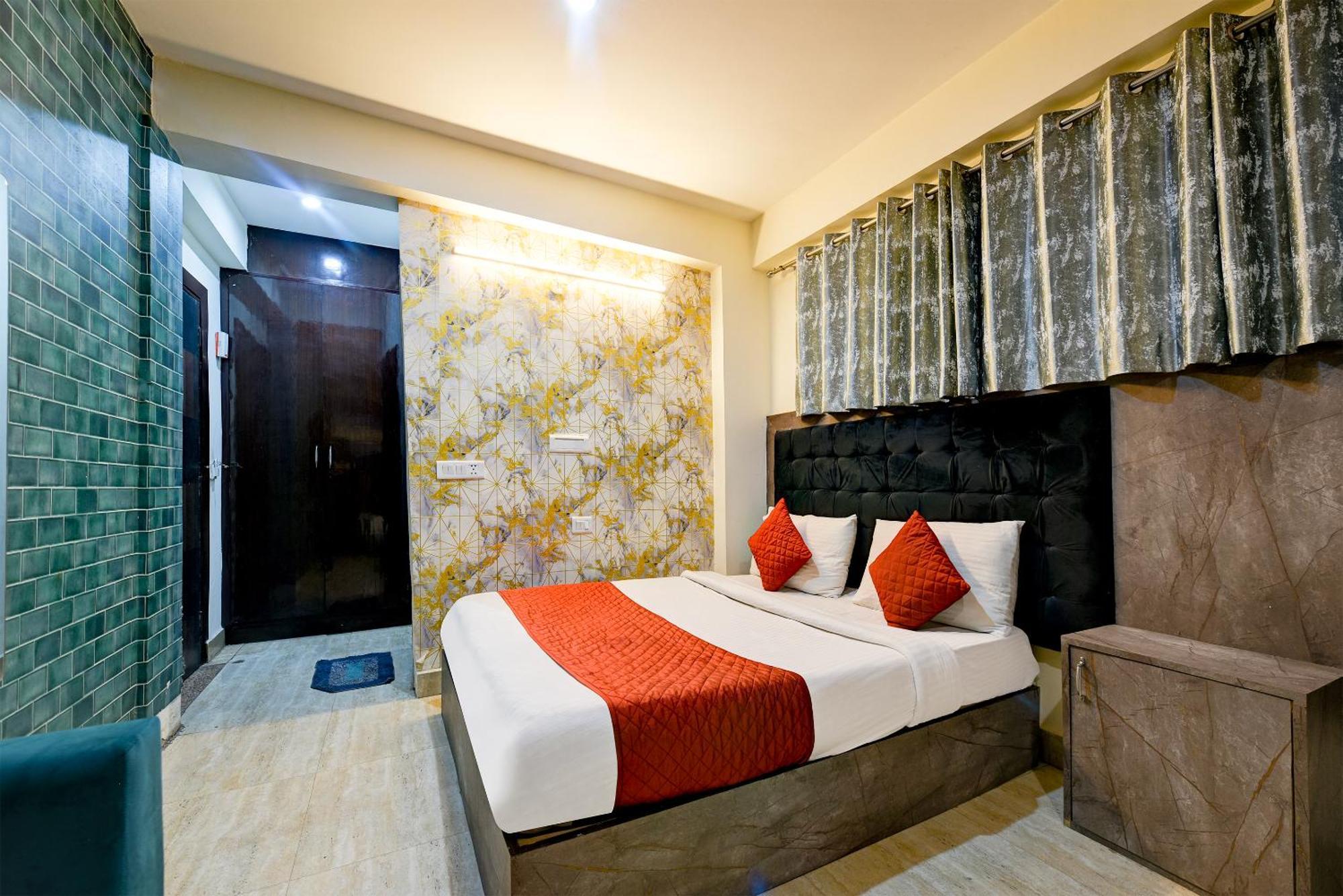 Hotel Ark Wood At Airport New Delhi Eksteriør billede